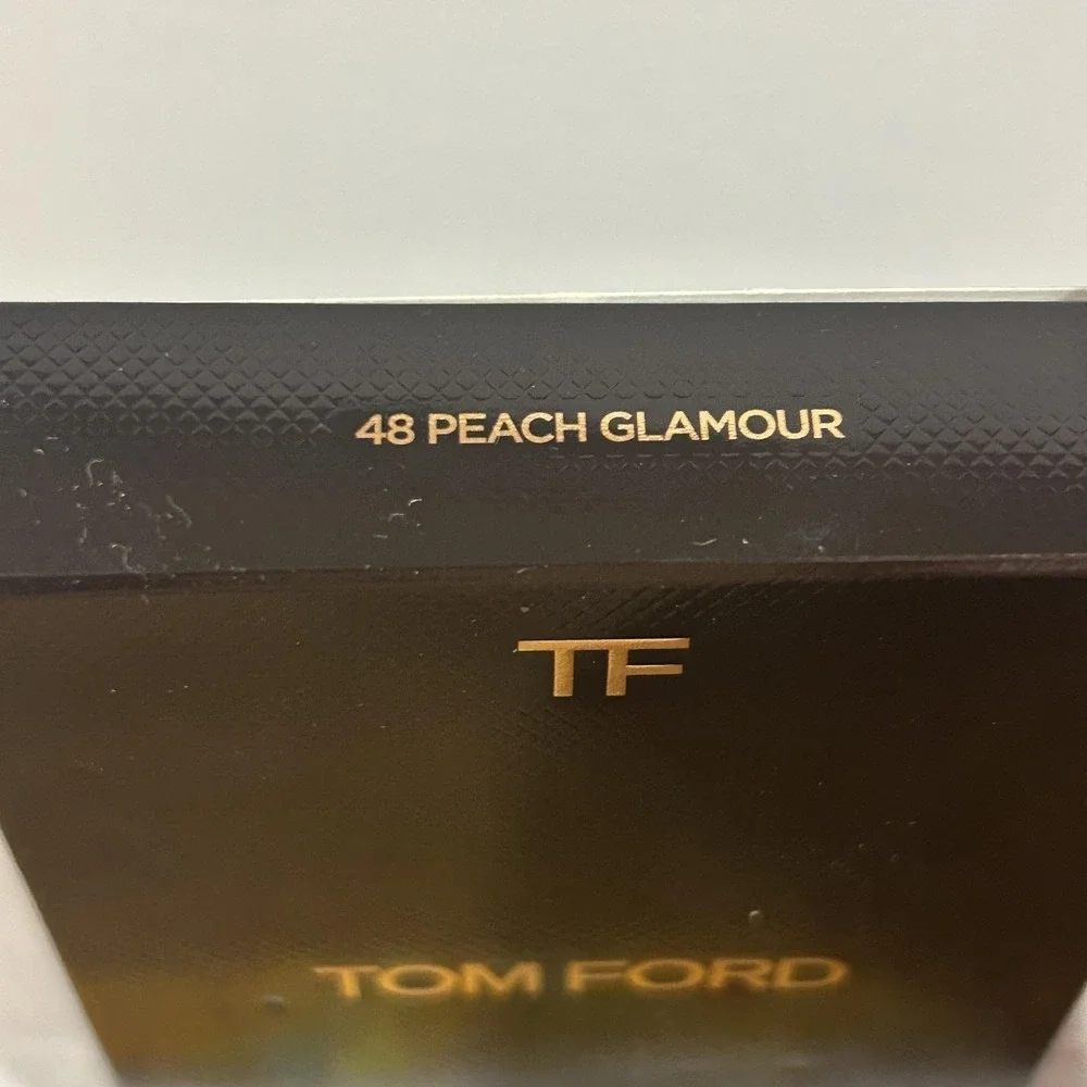Tom Ford Eye Color Quad 48 Peach Glamour 0.18oz 5.2g Shimmer Matte Eyeshadow
